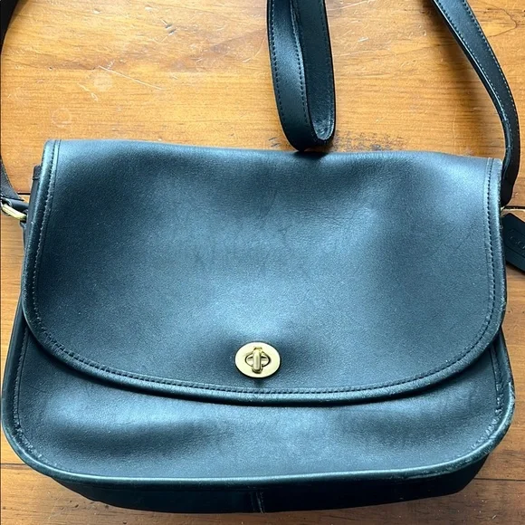 Vintage Coach City Bag 2004 - Picture 3 of 10